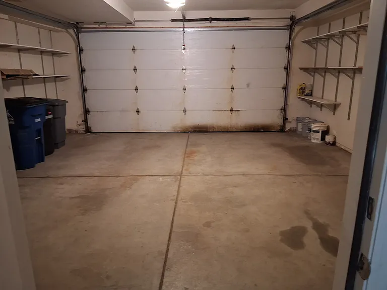 692 Louis Dr — Photo 7