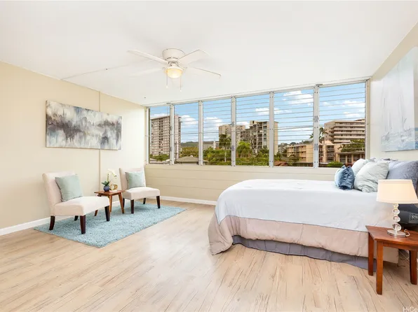 1550 Wilder Ave APT A301, Honolulu, HI 96822