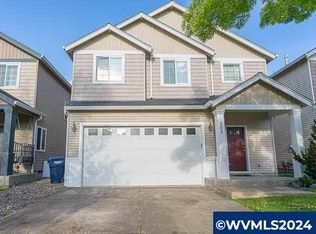 889 Morning Glory Dr, Independence, OR 97351