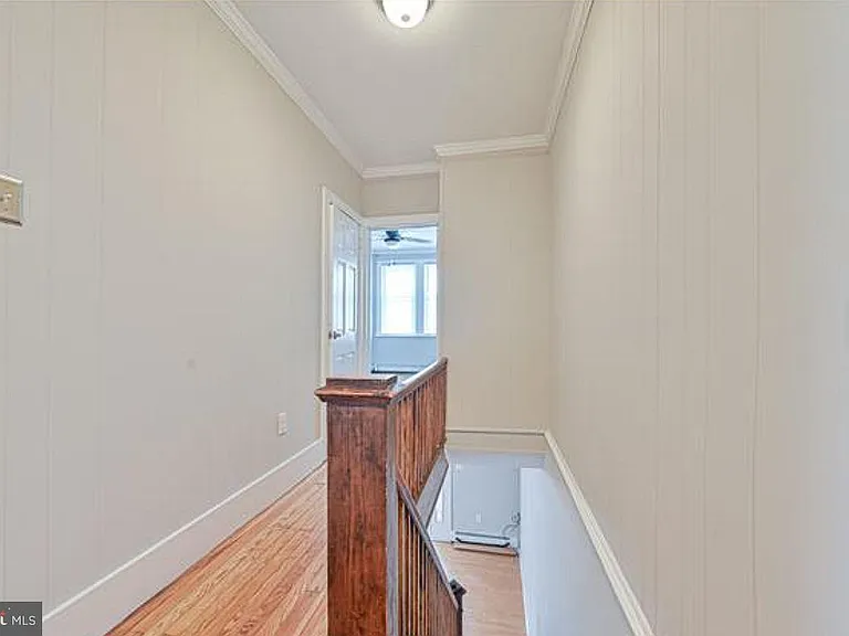 126 N Harvard Ave — Photo 10