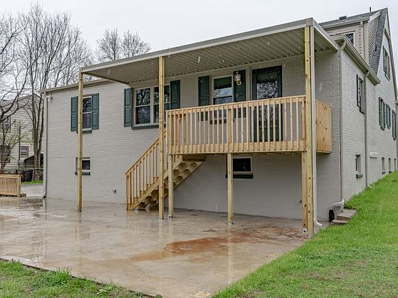 5th image of 864 Chestnut Dr