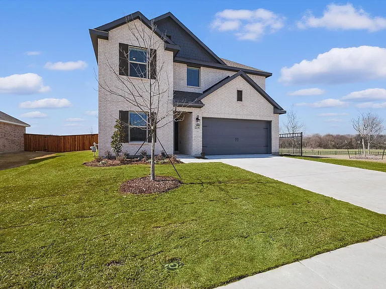 2238 Maple Ridge Dr — Photo 24