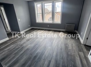 130 W 47th St APT 34, Bayonne, NJ 07002