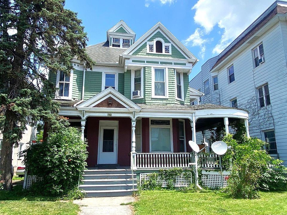 1st image of 196 Main St