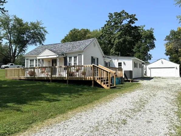 904 S Main St, New London, MO 63459