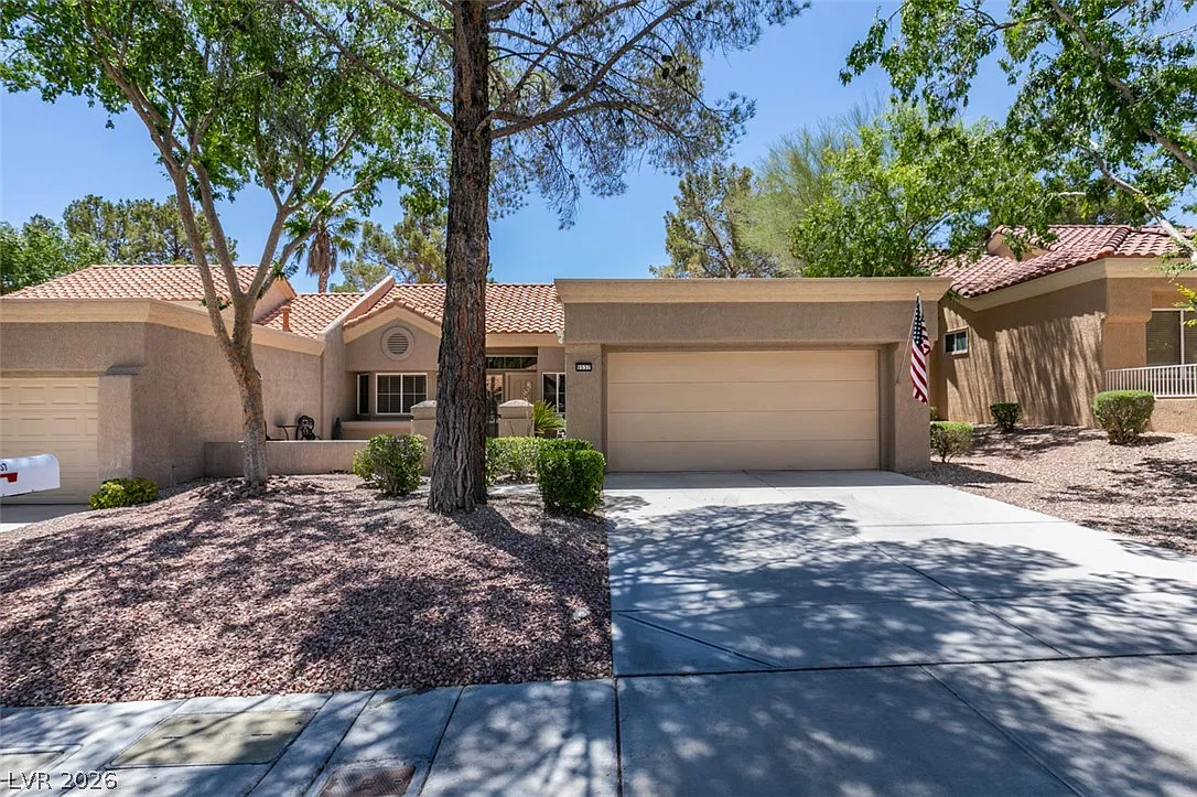 2 bed, 2.0 bath, 1359 sqft, $2,150 — Photo 1