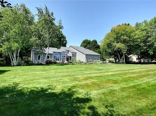 25 Starview Dr, Glastonbury, CT 06033