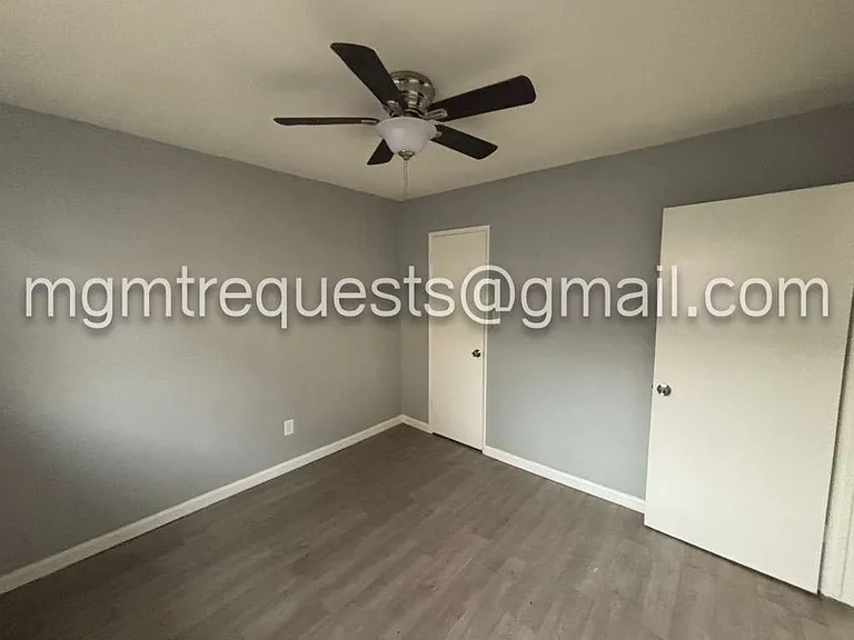 213 11th St #213 — Photo 14