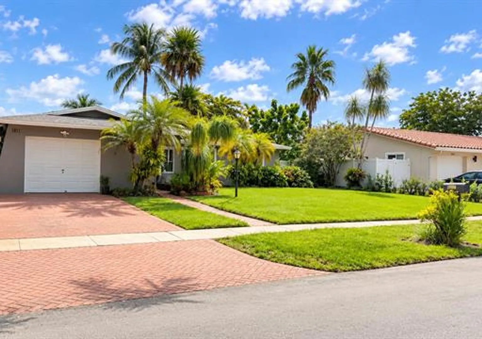 1811 N Hiatus Rd # 1811, Pembroke Pines, FL 33026 — Photo 3