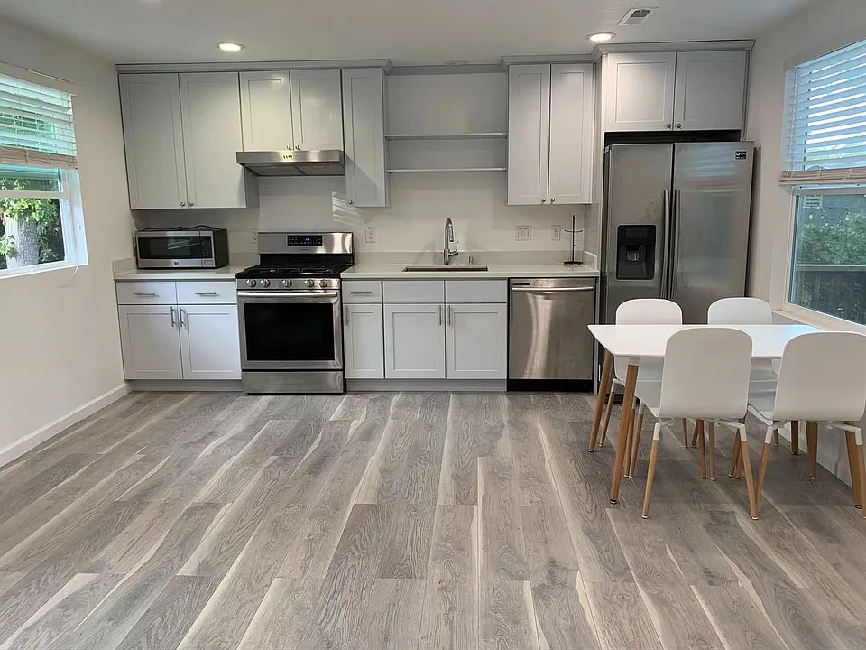 316B Juanita Ave