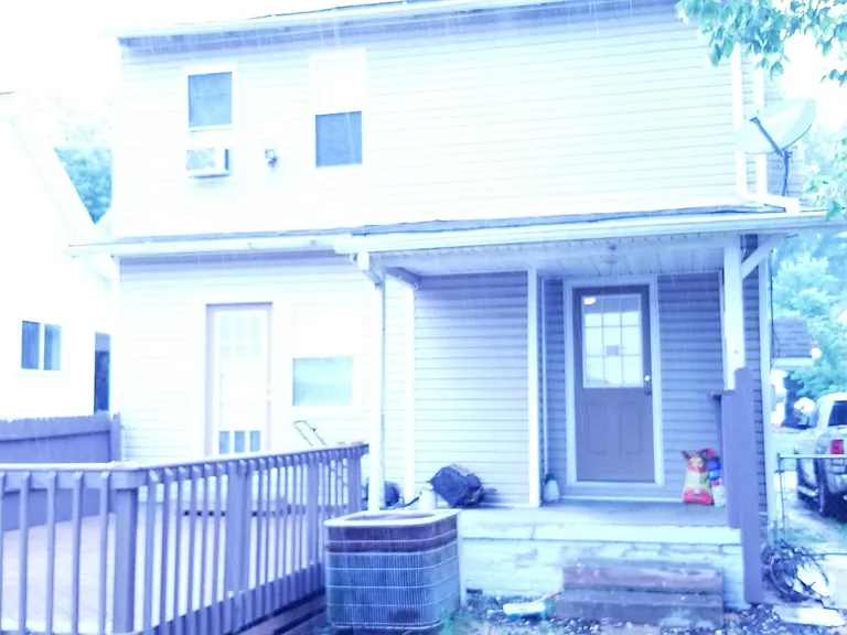 314 E 5th St — Photo 3