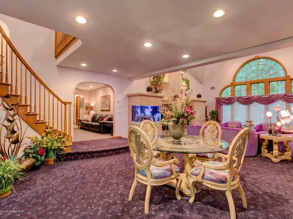 13 Jessica Ct, Jackson, NJ 08527