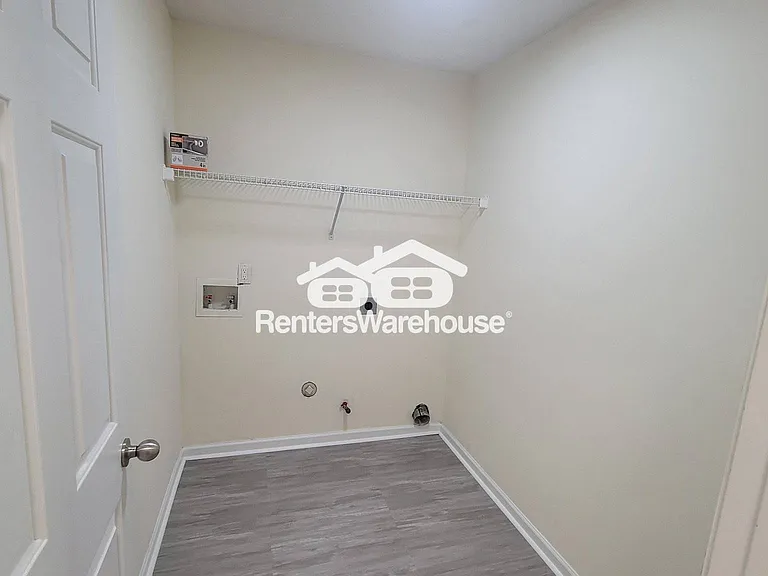 118 Laughlin Dr — Photo 7