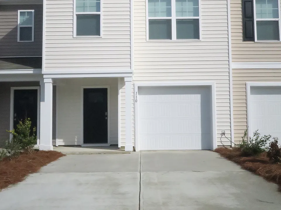110 Haventree Ct #110
