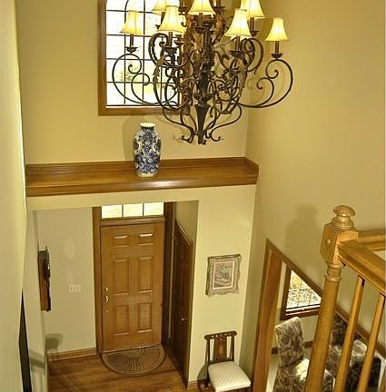 2nd image of 218 Barnhill Ct