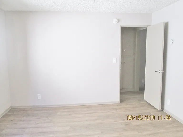 Lido Apartments - 3671 Midvale Ave — Photo 8
