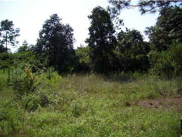 1st image of 17502 Center Dr