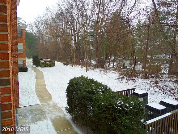 5th image of 205 Burkwood Ct Unit 2G