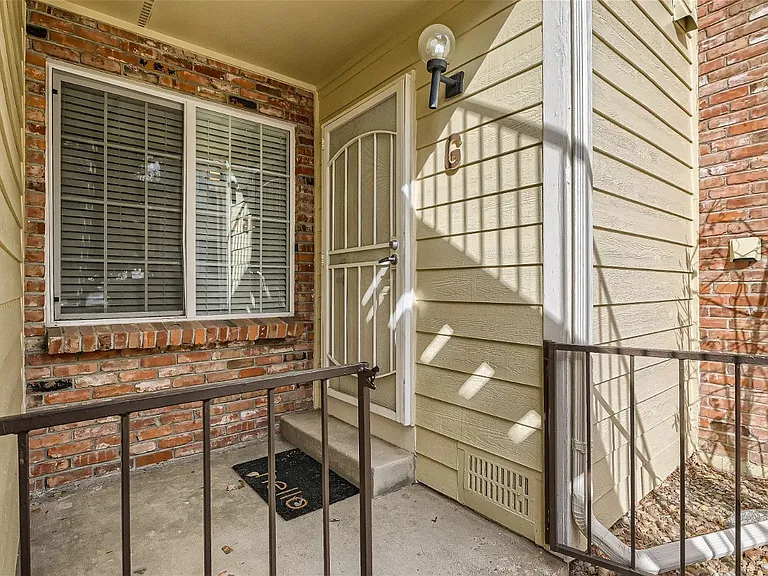 13874 E Lehigh Ave #G — Photo 3