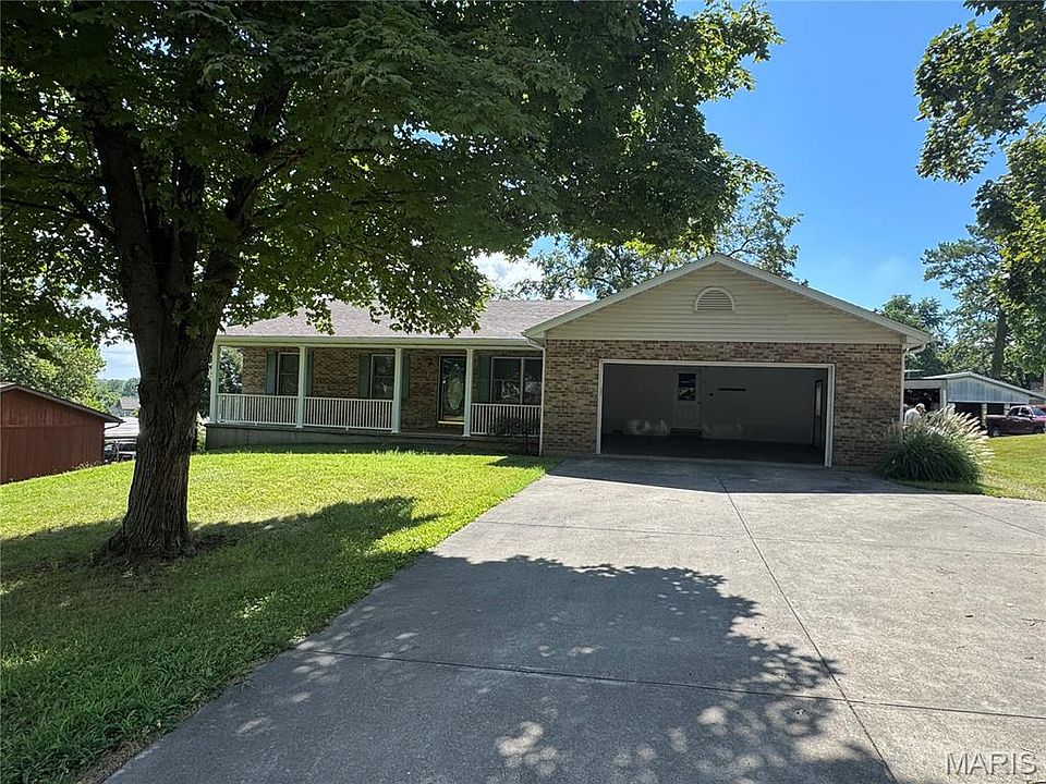 2nd image of 132 Crestview Dr