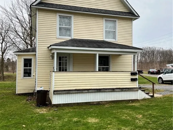 17 Tempest St, Perry, NY 14530