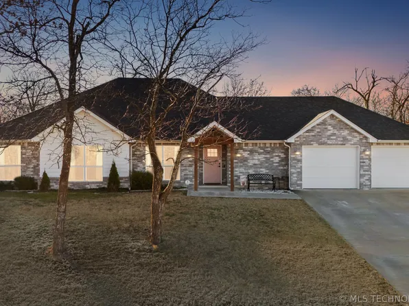 10556 Cross Oaks Dr, Skiatook, OK 74070