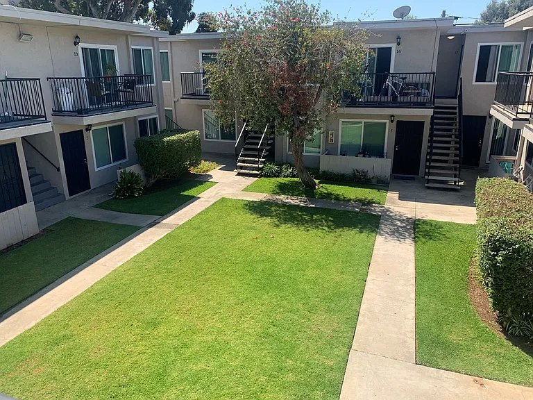 1042 15th Sreet — Photo 12
