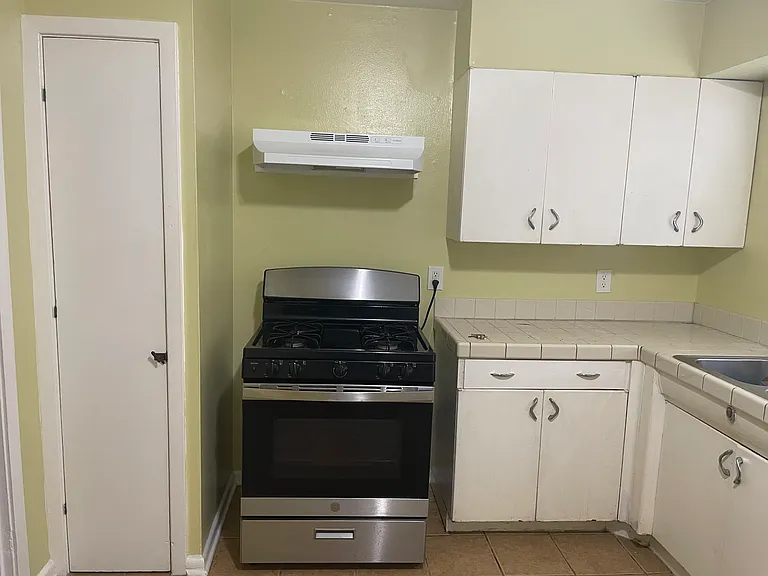 210 Basswood Dr — Photo 7