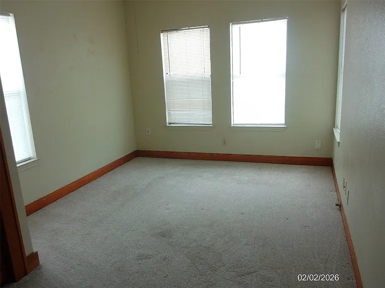 4619 Avenue S — Photo 23