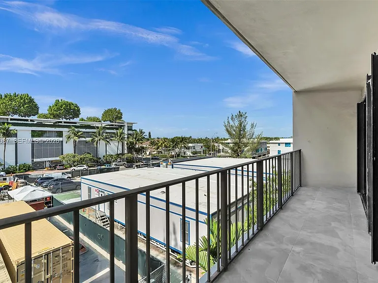 9124 Collins Ave #304 — Photo 6