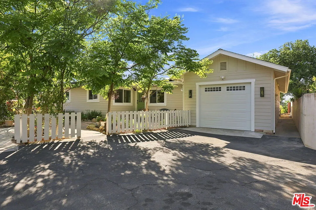 5 bed, 3.0 bath, 2456 sqft, $10,000 — Photo 4