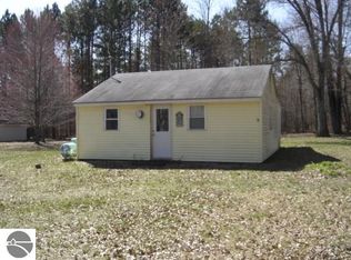 6201 Slosser Rd, Hale, MI 48739