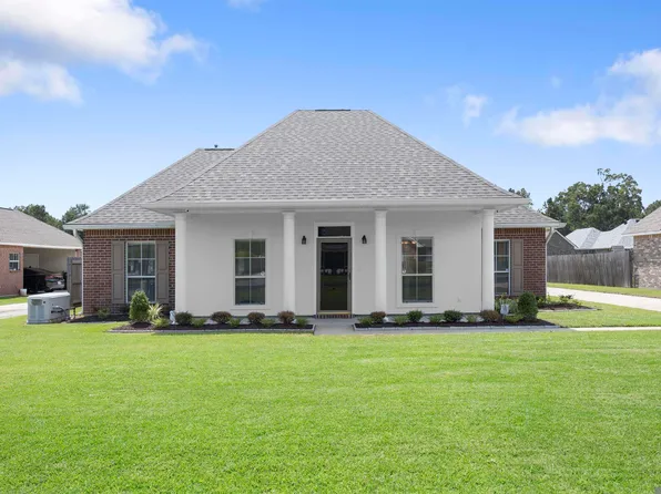 14473 Lake Crossing Dr, Gonzales, LA 70737