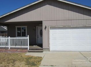 3420 SW 27th St, Redmond, OR 97756