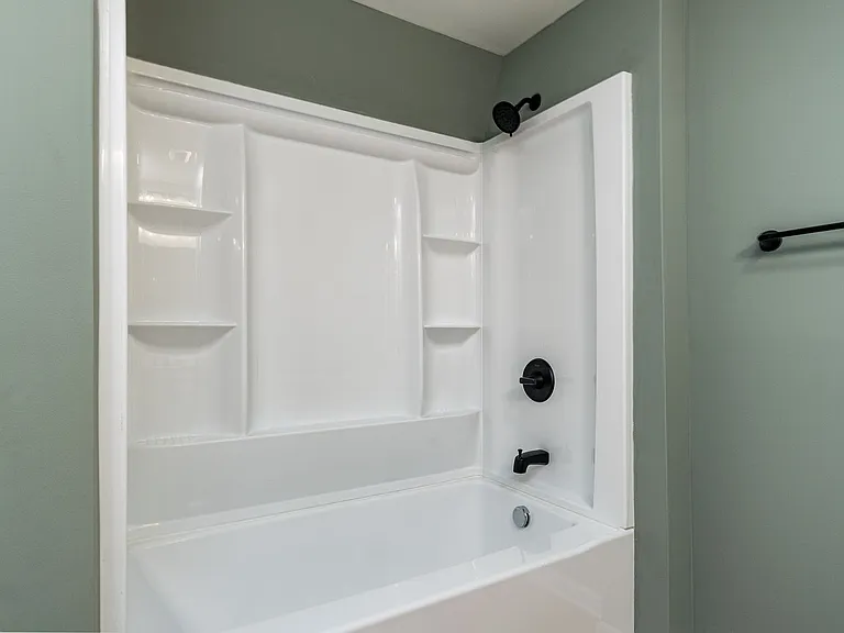 101 McCormick Cir — Photo 28