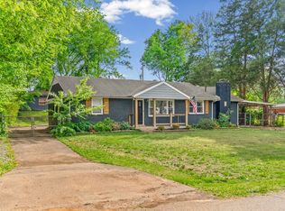 16 Donelson Dr, Clarksville, TN 37042