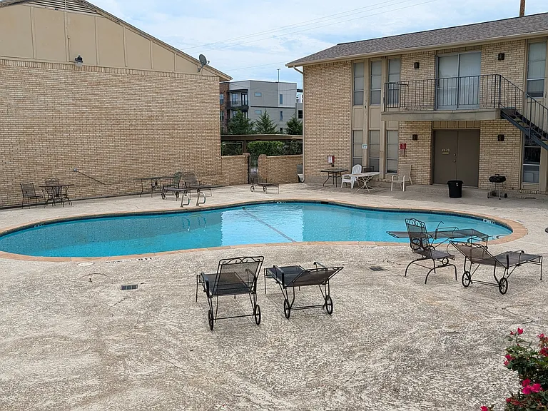 5808 Sandhurst Ln #C3 — Photo 12