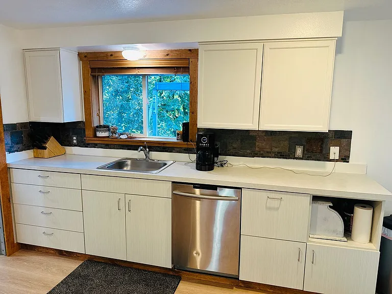 128 Bunting Dr — Photo 11