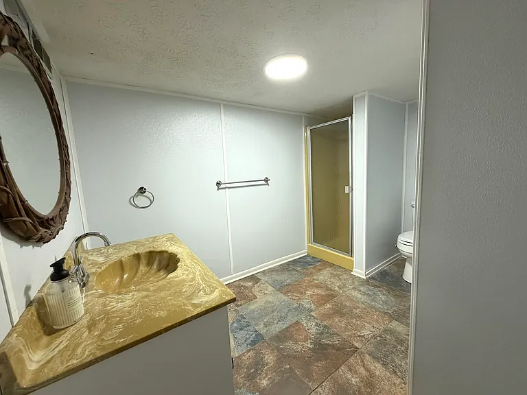 114 Beck St — Photo 13