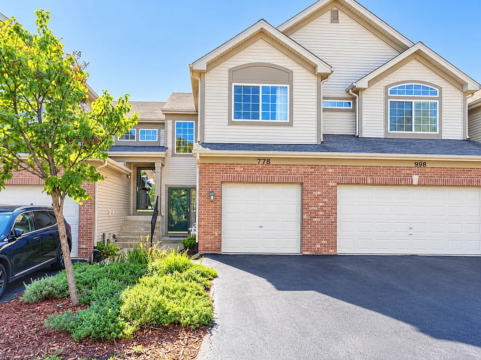 1086 Parkhill Cir #1086