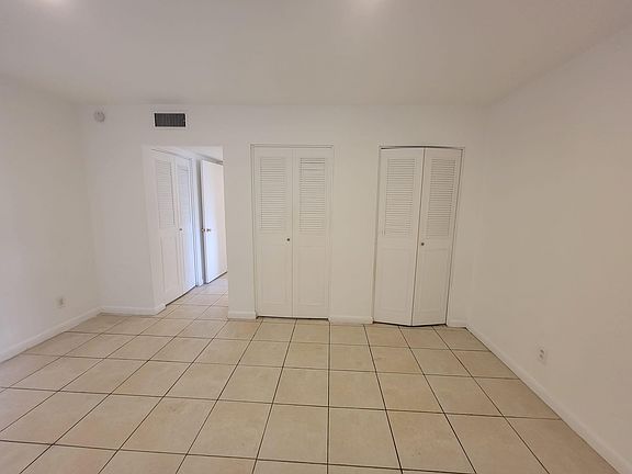 3rd image of 1939 Jefferson Street #104