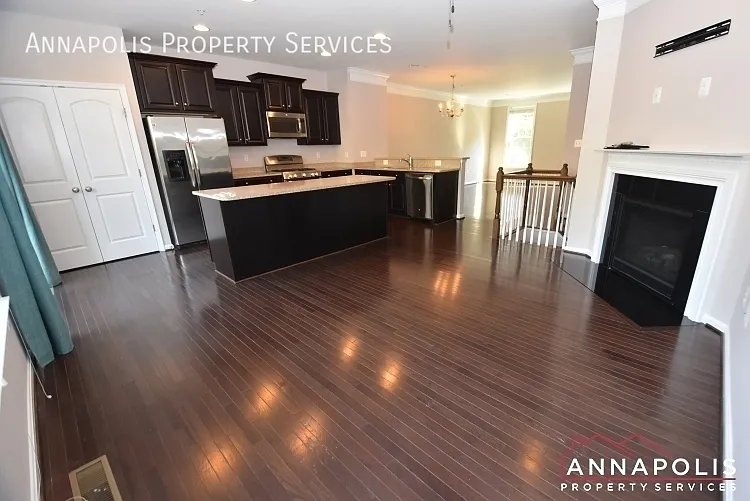 806 Nancy Lynn Ln — Photo 4