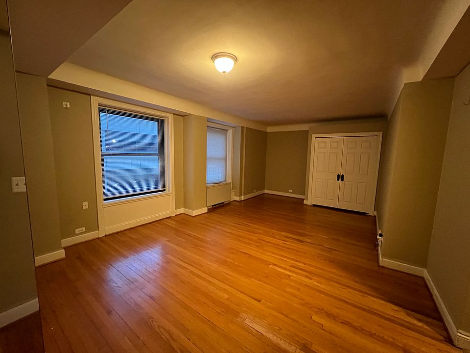 1st image of 15 E Kirby St #3024