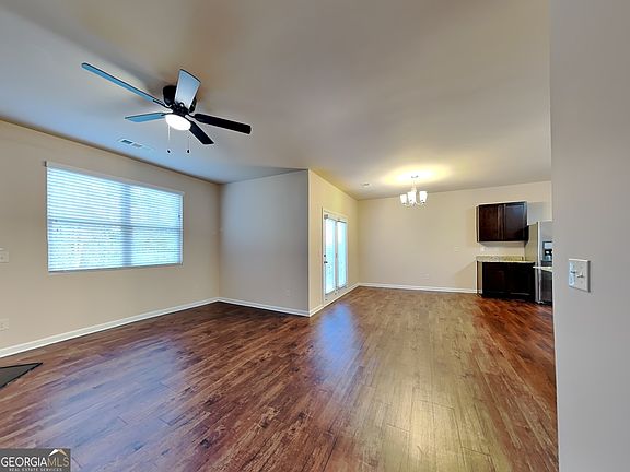 4th image of 3171 Lilac Creek Trl