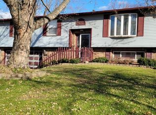 4005 Kingsway Dr, Crown Point, IN