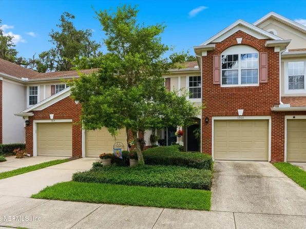 3210 CLIMBING IVY Trail, Jacksonville, FL 32216