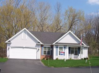 126 Brownstone Ln, Rochester, NY 14615