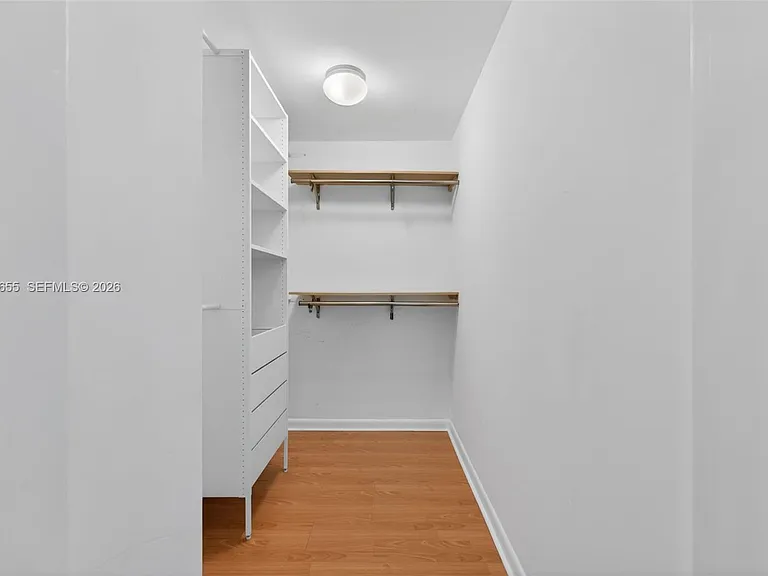 253 NE 2nd St #424 — Photo 11