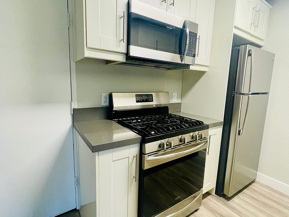 1st image of 2209 Judson St #21B