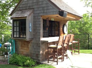 644 River Rd, Marstons Mills, MA 02648